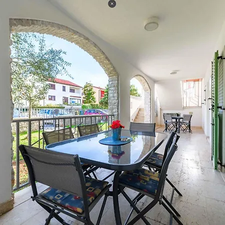 In - Istrien 51991 아파트